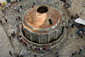 Dubrovnik Fountain.jpg